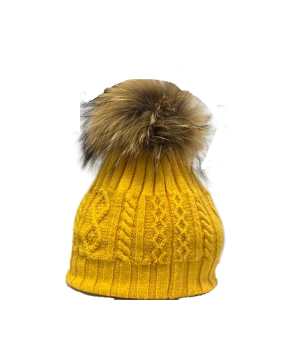 Stylische Wintermütze mit Bommel: Entdecke den Outdoor-Chic bei Backpack Trends!